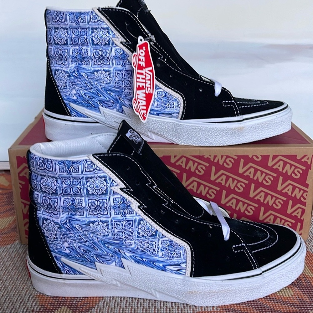 Vans Men’s Sk8-Hi Bolt Liquity Black
VN0A5JIVBLK Sneakers - Picture 16 of 16
